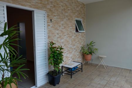 Casa à venda com 173m², 3 quartos e 2 vagas Casa à venda com 173m², 3 quartos e 2 vagasSacada