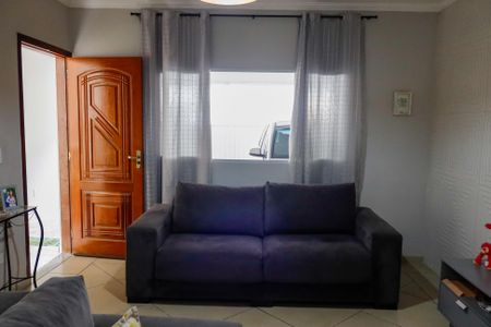 Casa à venda com 173m², 3 quartos e 2 vagas Casa à venda com 173m², 3 quartos e 2 vagassala