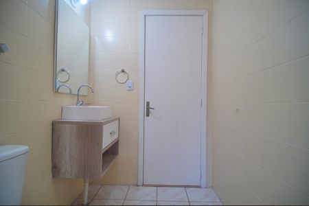 Casa à venda com 220m², 4 quartos e 2 vagasBanheiro 1