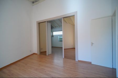 Casa à venda com 220m², 4 quartos e 2 vagasSuíte