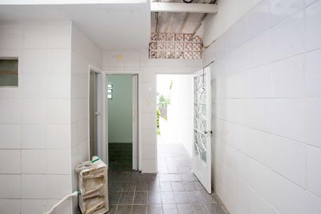 Casa à venda com 78m², 3 quartos e 1 vagaÁrea de Serviço