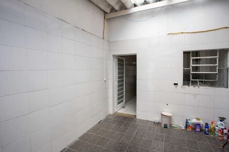 Casa à venda com 78m², 3 quartos e 1 vagaÁrea de Serviço