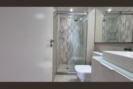 Apartamento à venda com 55m², 2 quartos e 1 vaga Apartamento à venda com 55m², 2 quartos e 1 vagaBanheiro Social