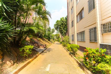 Apartamento para alugar com 70m², 2 quartos e sem vagaÁrea Comum