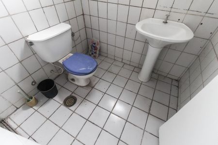 Apartamento para alugar com 70m², 2 quartos e sem vagaBanheiro