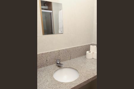 Studio para alugar com 22m², 1 quarto e 1 vaga Studio para alugar com 22m², 1 quarto e 1 vagaBanheiro Social