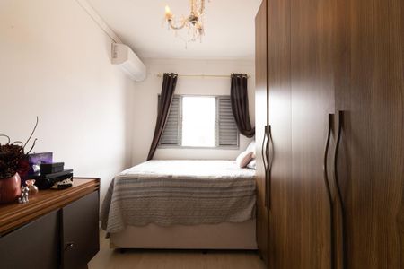 Quarto 1 de casa para alugar com 3 quartos, 120m² em Burgo Paulista, São Paulo