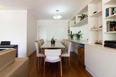 Apartamento à venda com 151m², 4 quartos e 3 vagasSala