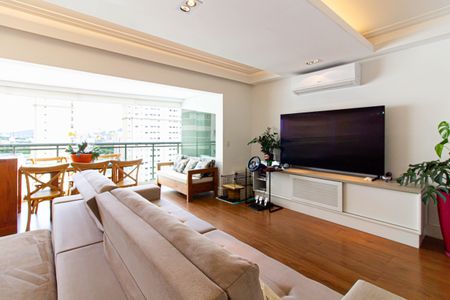 Apartamento à venda com 151m², 4 quartos e 3 vagasSala