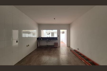 Casa à venda com 148m², 2 quartos e 2 vagas Casa à venda com 148m², 2 quartos e 2 vagasCozinha