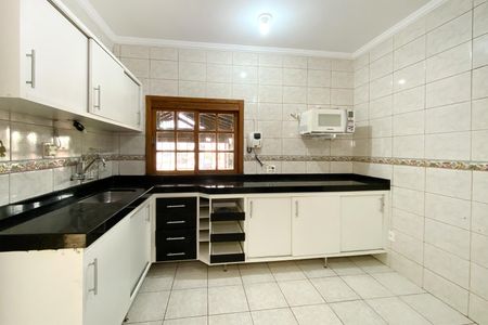 Casa para alugar com 85m², 4 quartos e 1 vaga Casa para alugar com 85m², 4 quartos e 1 vagaCozinha