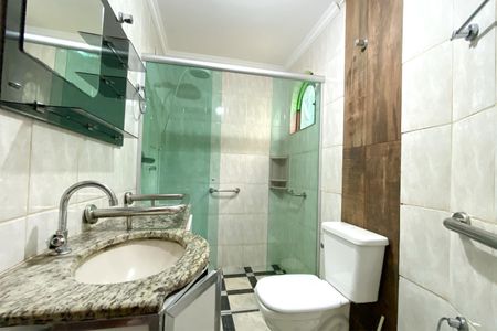 Casa para alugar com 85m², 4 quartos e 1 vaga Casa para alugar com 85m², 4 quartos e 1 vagaBanheiro da Suíte 1