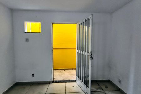 Casa de condomínio para alugar com 60m², 2 quartos e sem vagaVaranda do Quarto 2