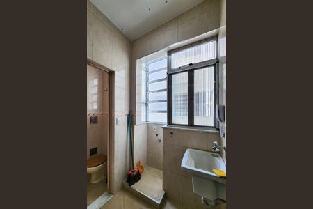 Apartamento à venda com 62m², 2 quartos e 1 vagaÁrea de Serviço 