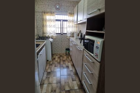 Casa à venda com 90m², 4 quartos e 4 vagas Casa à venda com 90m², 4 quartos e 4 vagasCozinha