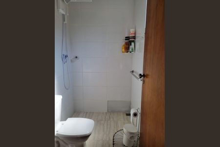 Banheiro de casa à venda com 4 quartos, 90m² em Parque Santa Madalena, São Paulo