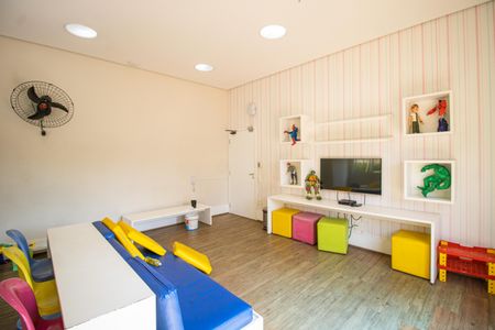 Apartamento para alugar com 100m², 3 quartos e 2 vagasÁrea comum - Brinquedoteca