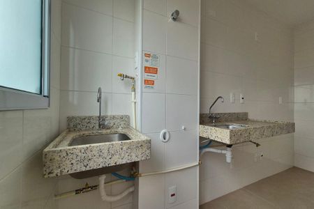 Apartamento para alugar com 54m², 2 quartos e 1 vagaÁrea de Serviço