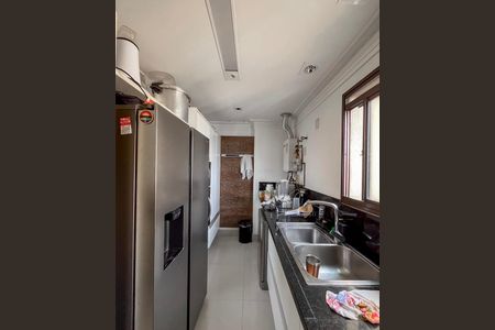 Apartamento à venda com 130m², 2 quartos e 3 vagas Apartamento à venda com 130m², 2 quartos e 3 vagasCozinha