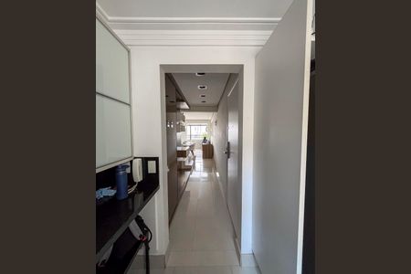 Apartamento à venda com 130m², 2 quartos e 3 vagas Apartamento à venda com 130m², 2 quartos e 3 vagasCozinha