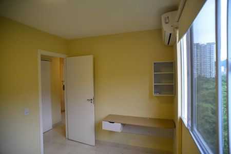 Quarto de apartamento à venda com 2 quartos, 40m² em Itanhangá, Rio de Janeiro