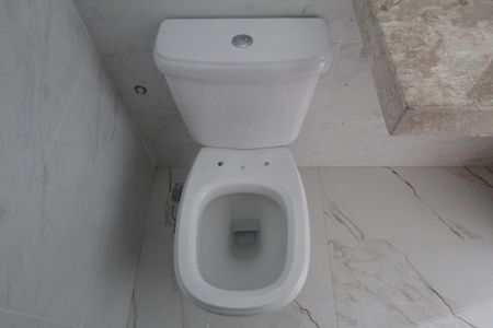 Casa de condomínio à venda com 139m², 3 quartos e 2 vagasLavabo