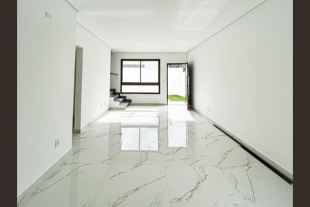 Casa de Condomínio à venda com 2 quartos, 140m² em Trevo, Belo Horizonte