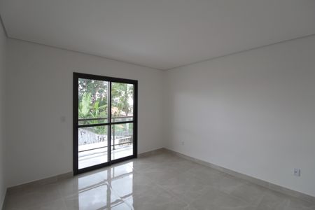 Casa de condomínio à venda com 140m², 3 quartos e 2 vagasSuíte