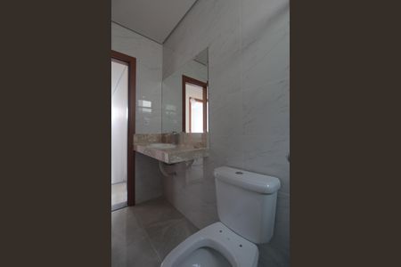 Casa de condomínio à venda com 140m², 3 quartos e 2 vagasBanheiro Social