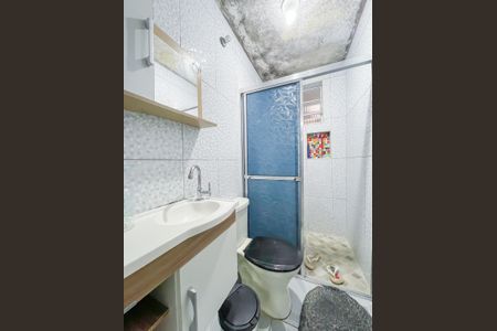 Casa à venda com 220m², 6 quartos e 3 vagasBanheiro 2