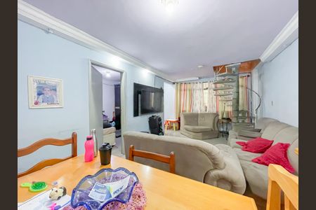 Casa à venda com 220m², 6 quartos e 3 vagasSala