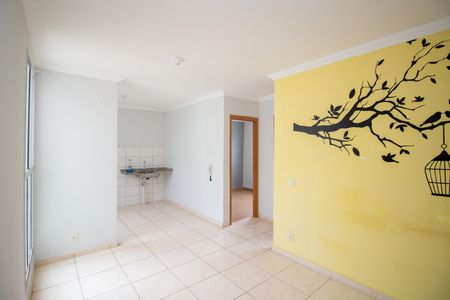 Sala de apartamento para alugar com 2 quartos, 42m² em Chacaras Reunidas Santa Terezinha, Contagem