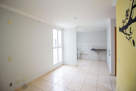 Sala de apartamento para alugar com 2 quartos, 42m² em Chacaras Reunidas Santa Terezinha, Contagem
