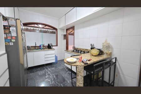 Casa de Condomínio para alugar com 3 quartos, 480m² em Dos Ipês, Vespasiano