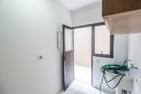 Casa de condomínio para alugar com 389m², 4 quartos e 3 vagas Casa de condomínio para alugar com 389m², 4 quartos e 3 vagasÁrea de Serviço