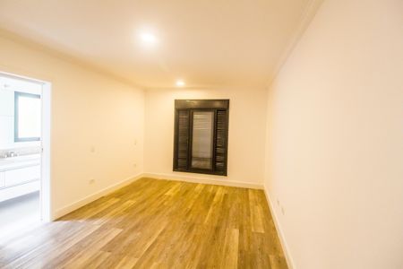 Casa de condomínio para alugar com 389m², 4 quartos e 3 vagas Casa de condomínio para alugar com 389m², 4 quartos e 3 vagasSuíte 3