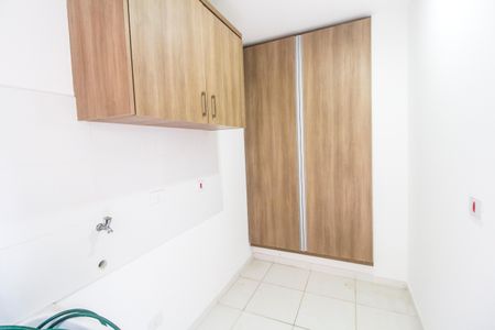 Casa de condomínio para alugar com 389m², 4 quartos e 3 vagas Casa de condomínio para alugar com 389m², 4 quartos e 3 vagasÁrea de Serviço