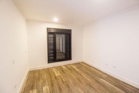 Casa de condomínio para alugar com 389m², 4 quartos e 3 vagas Casa de condomínio para alugar com 389m², 4 quartos e 3 vagasSuíte 3