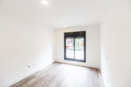 Casa de condomínio para alugar com 389m², 4 quartos e 3 vagas Casa de condomínio para alugar com 389m², 4 quartos e 3 vagasSuíte 4