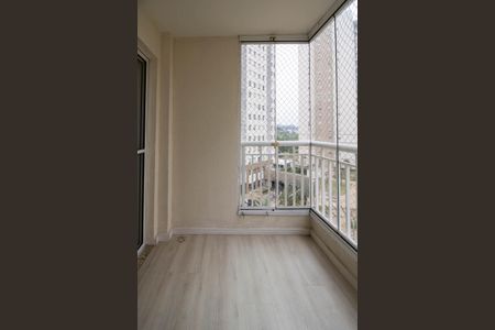 Varanda  de apartamento para alugar com 3 quartos, 73m² em Jardim Henriqueta, Taboão da Serra