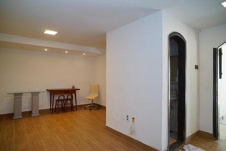 Sala de casa para alugar com 2 quartos, 430m² em São José de Imbassai, Maricá