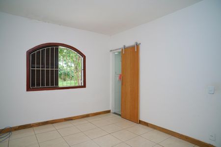 Quarto 2 de casa para alugar com 2 quartos, 430m² em São José de Imbassai, Maricá