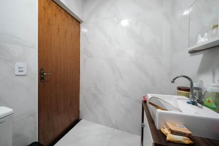 Casa à venda com 180m², 3 quartos e 2 vagasSuíte 2