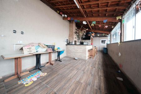 Casa à venda com 180m², 3 quartos e 2 vagasÁrea gourmet