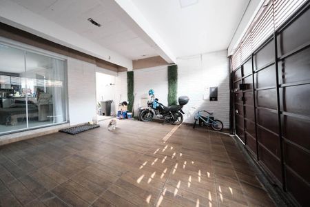Casa à venda com 180m², 3 quartos e 2 vagasGaragem