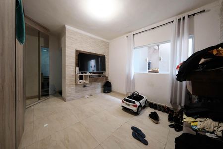 Casa à venda com 180m², 3 quartos e 2 vagasSuíte 3