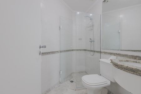 Apartamento para alugar com 60m², 2 quartos e 2 vagas Apartamento para alugar com 60m², 2 quartos e 2 vagasBanheiro
