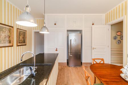 Apartamento à venda com 210m², 3 quartos e 1 vagaCozinha