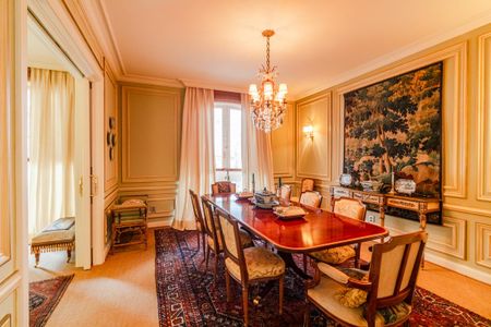 Apartamento à venda com 210m², 3 quartos e 1 vagaSala de Jantar