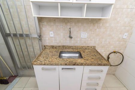 Casa à venda com 60m², 2 quartos e sem vaga Casa à venda com 60m², 2 quartos e sem vagaCozinha
